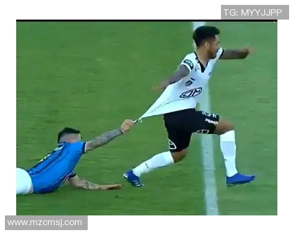 足球明星搞笑瞬间揭秘蛋疼事件引发全场爆笑回忆 足球明星搞笑瞬间揭秘蛋疼事件引发全场爆笑回忆